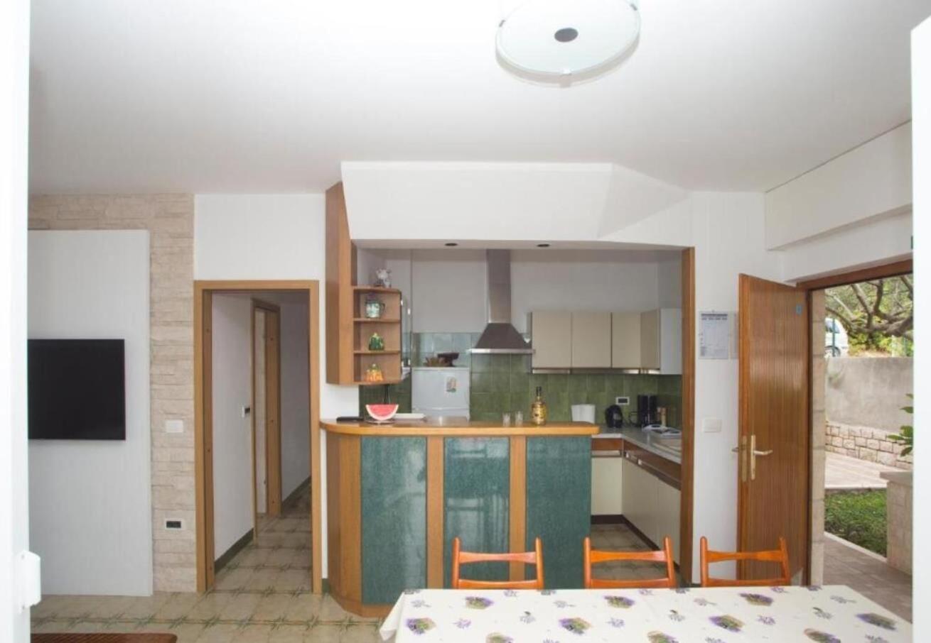 Apartments Damir - 80 M From Beach 포스티라 외부 사진